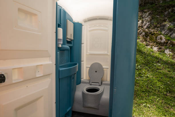 Best Portable bathroom rental  in Kinston, NC